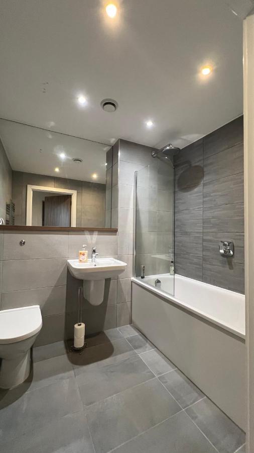 Stunning Manchester City Centre Apartment! Ideal For Small Groups Esterno foto